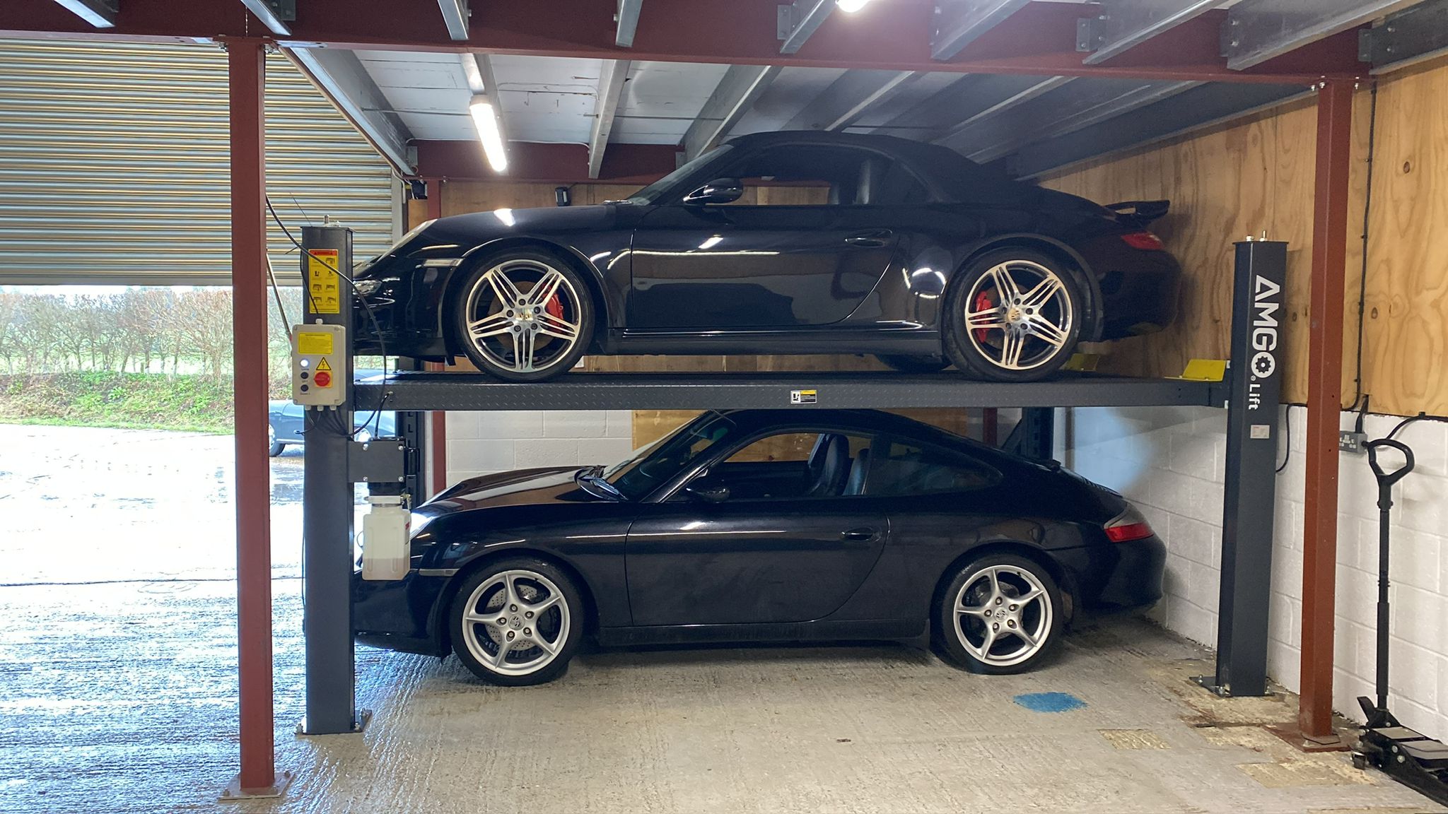 Multi-level car storage facility